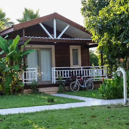 Apella Hotel 3*