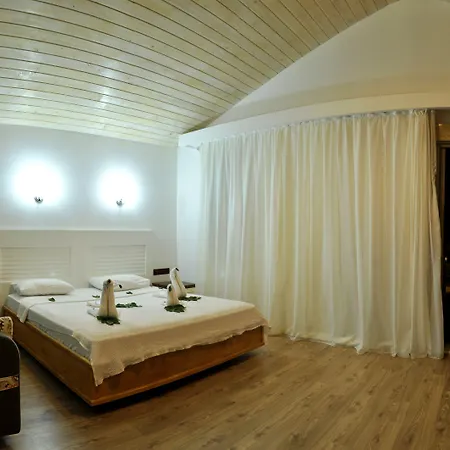 Apella Hotel Homestay Cirali